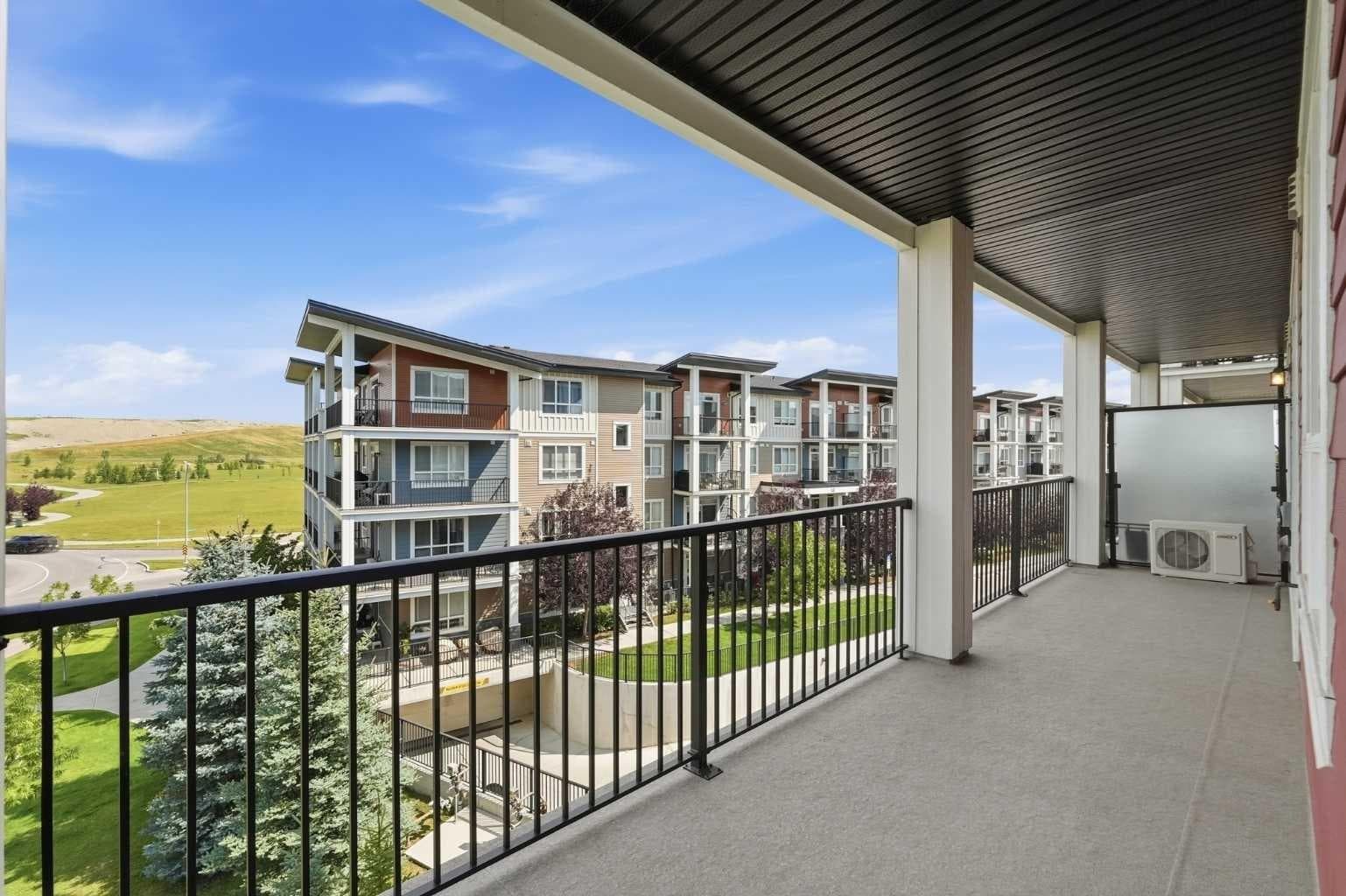320, 20 Walgrove Walk SE