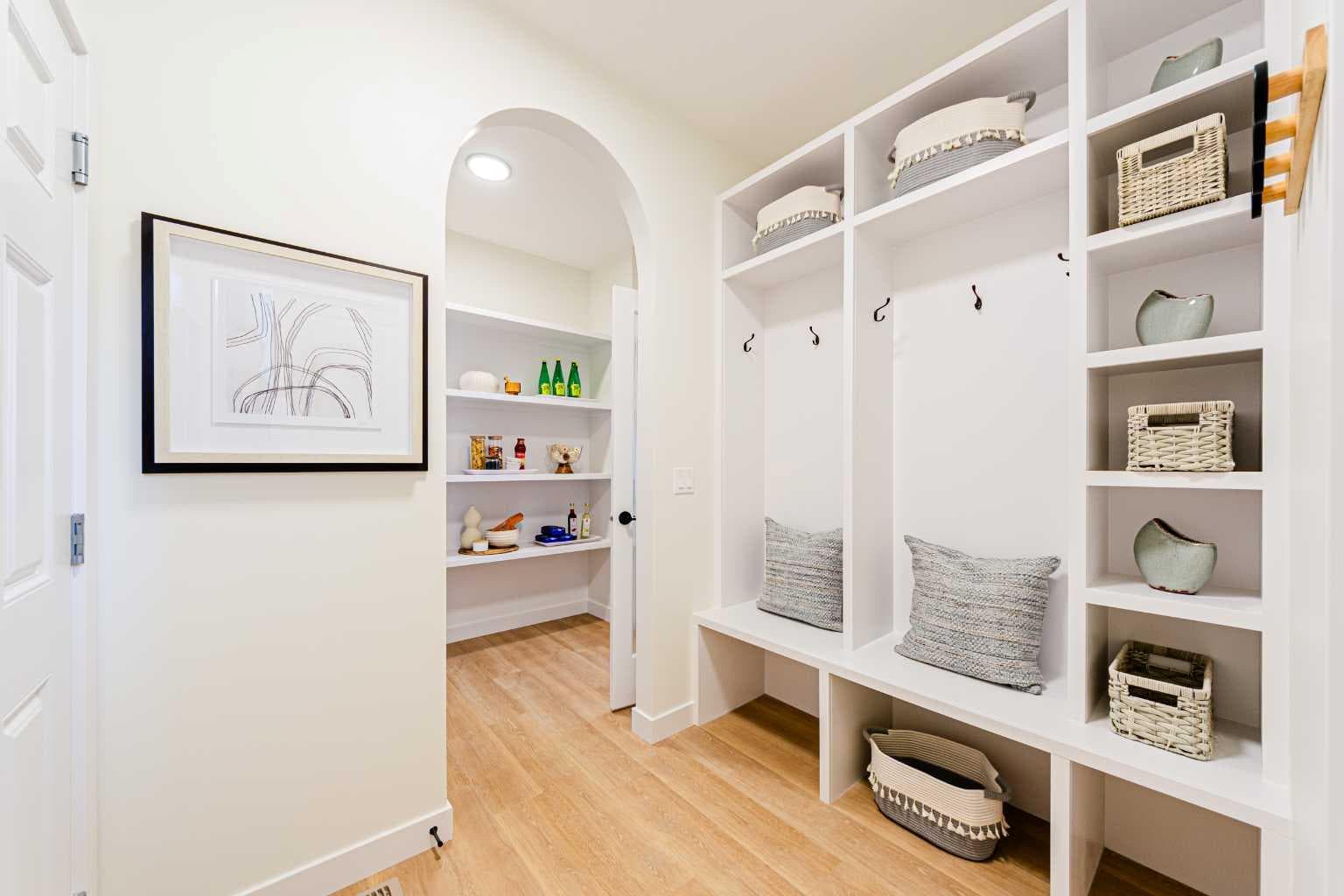 192 Buffaloberry Manor SE