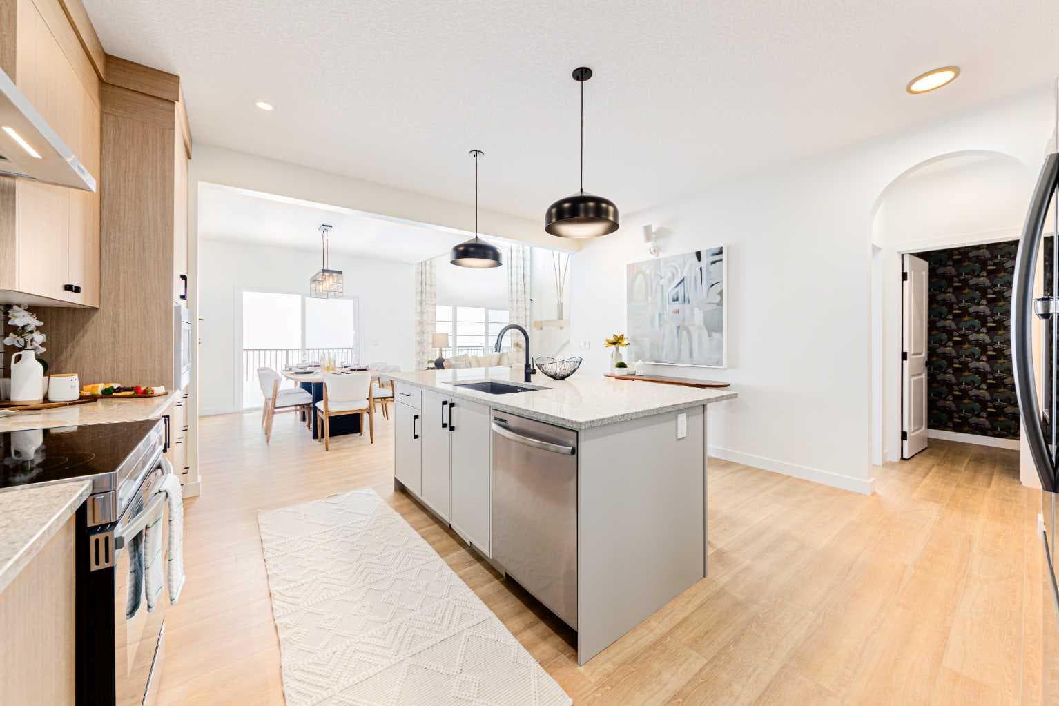 192 Buffaloberry Manor SE