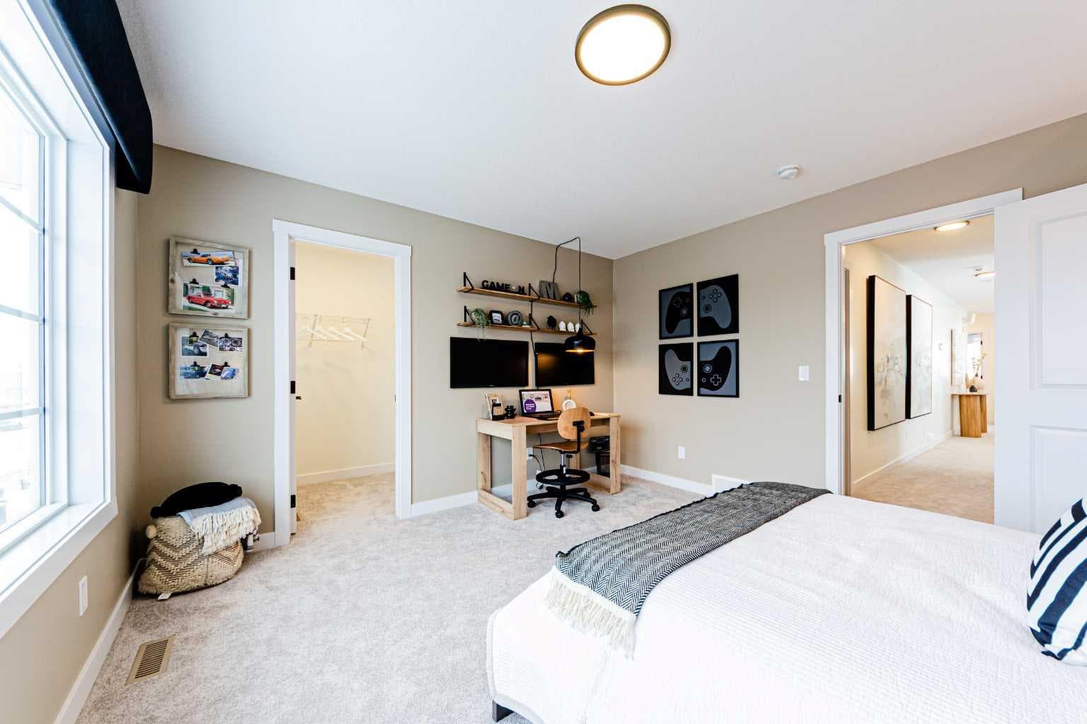 192 Buffaloberry Manor SE