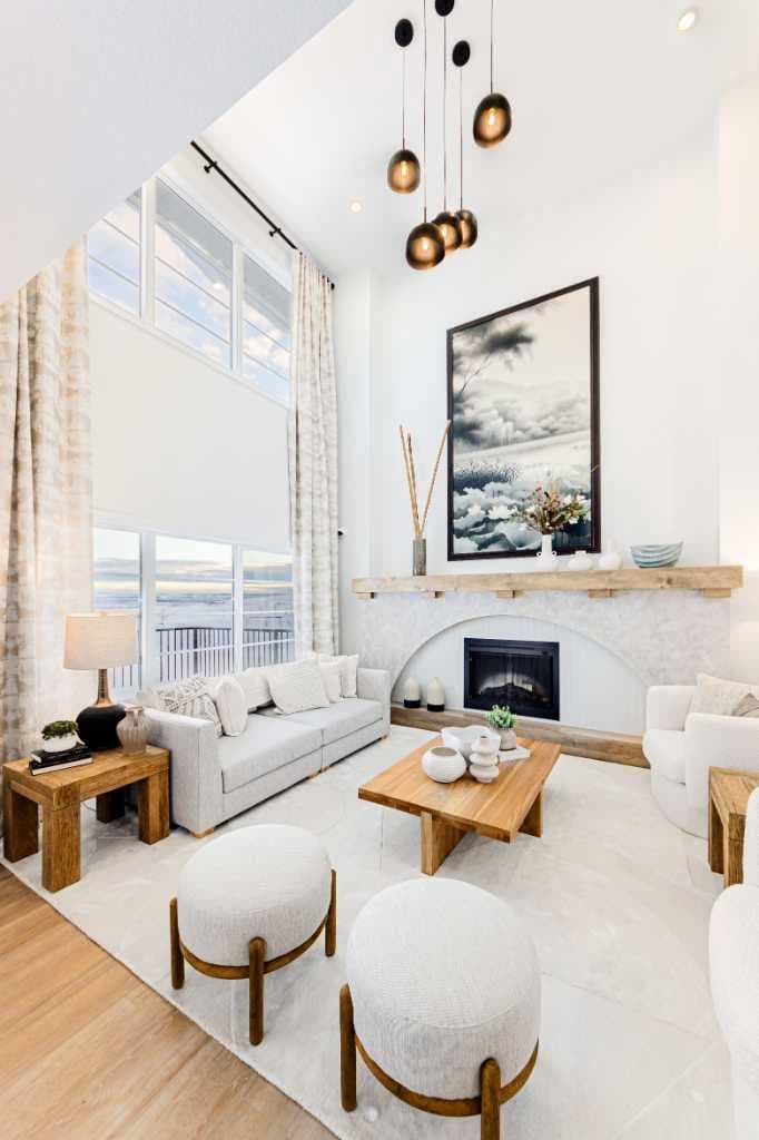 192 Buffaloberry Manor SE