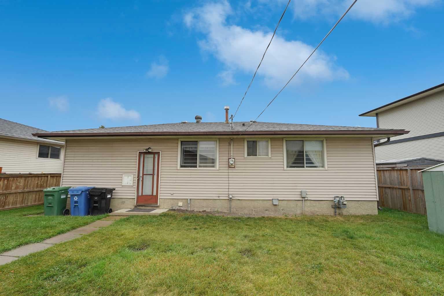 56 Penbrooke Place SE