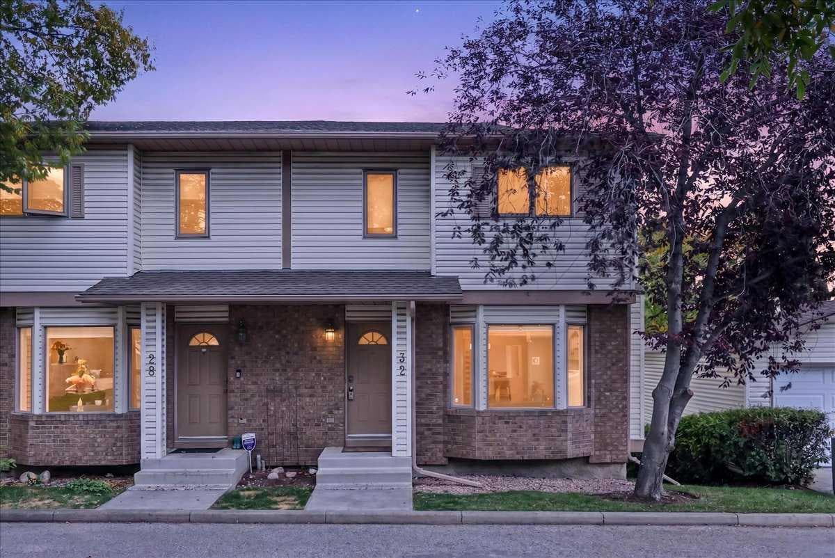 32 Patina Park SW