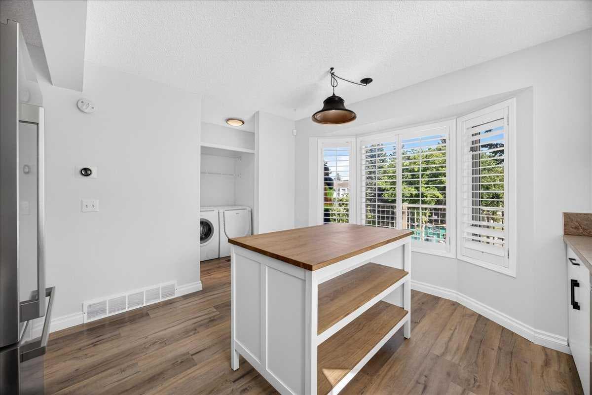 32 Patina Park SW