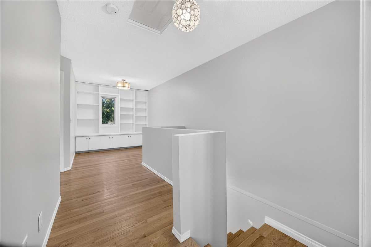 32 Patina Park SW