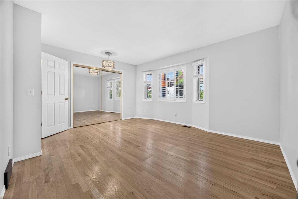 32 Patina Park SW