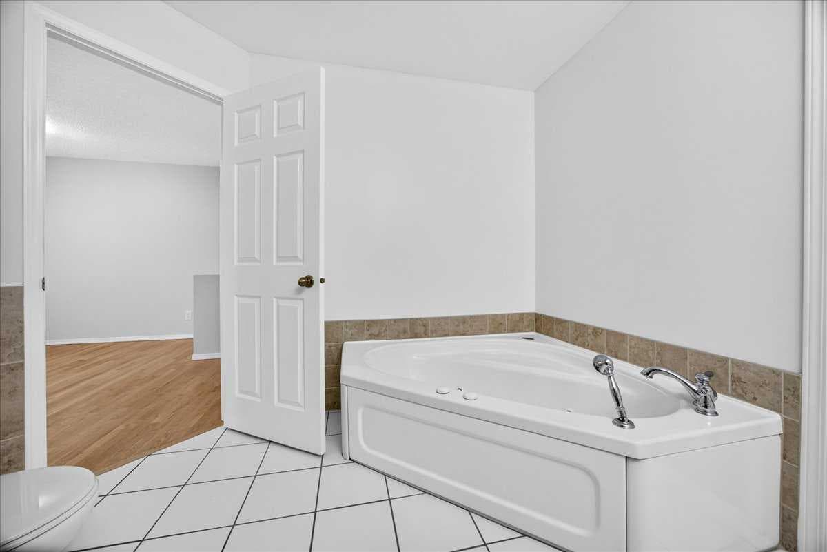 32 Patina Park SW