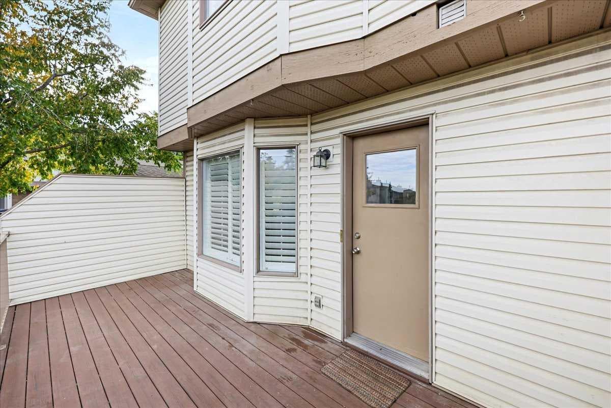 32 Patina Park SW