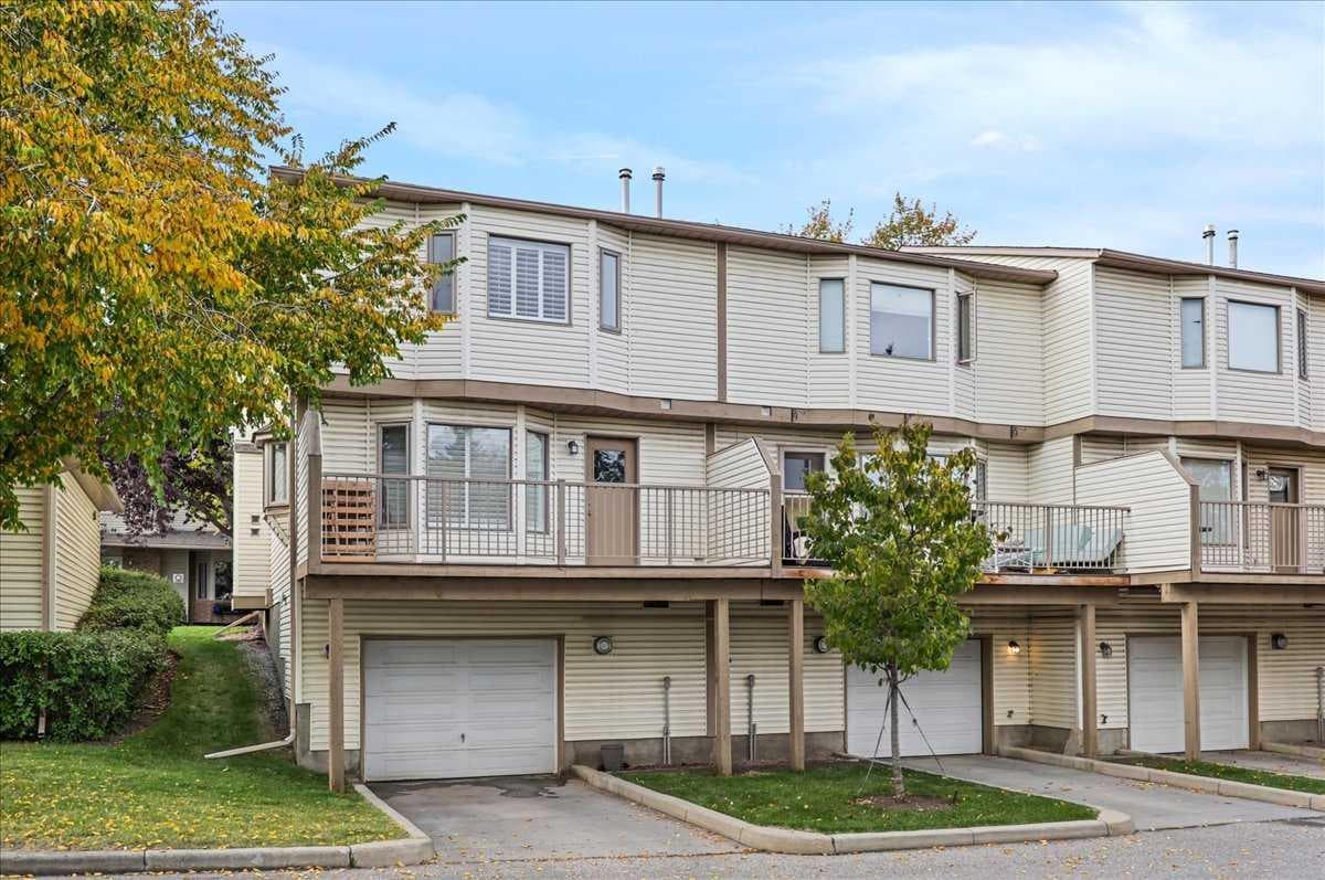 32 Patina Park SW