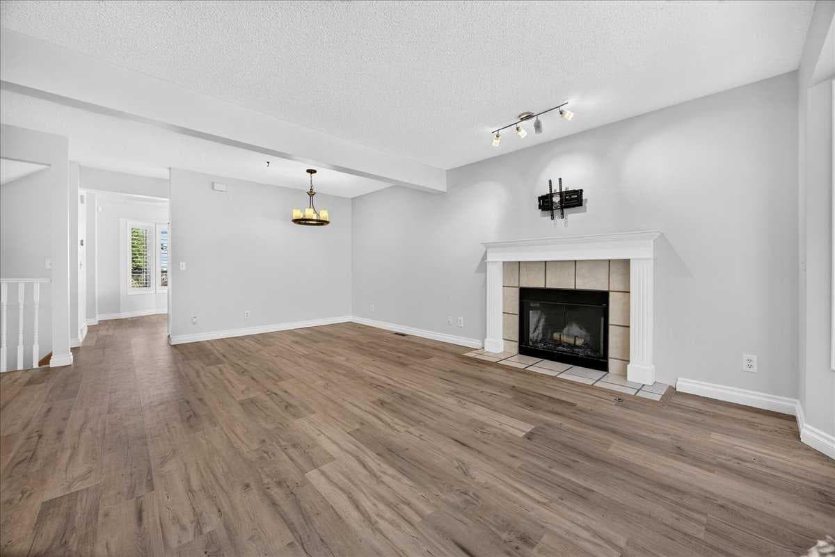 32 Patina Park SW