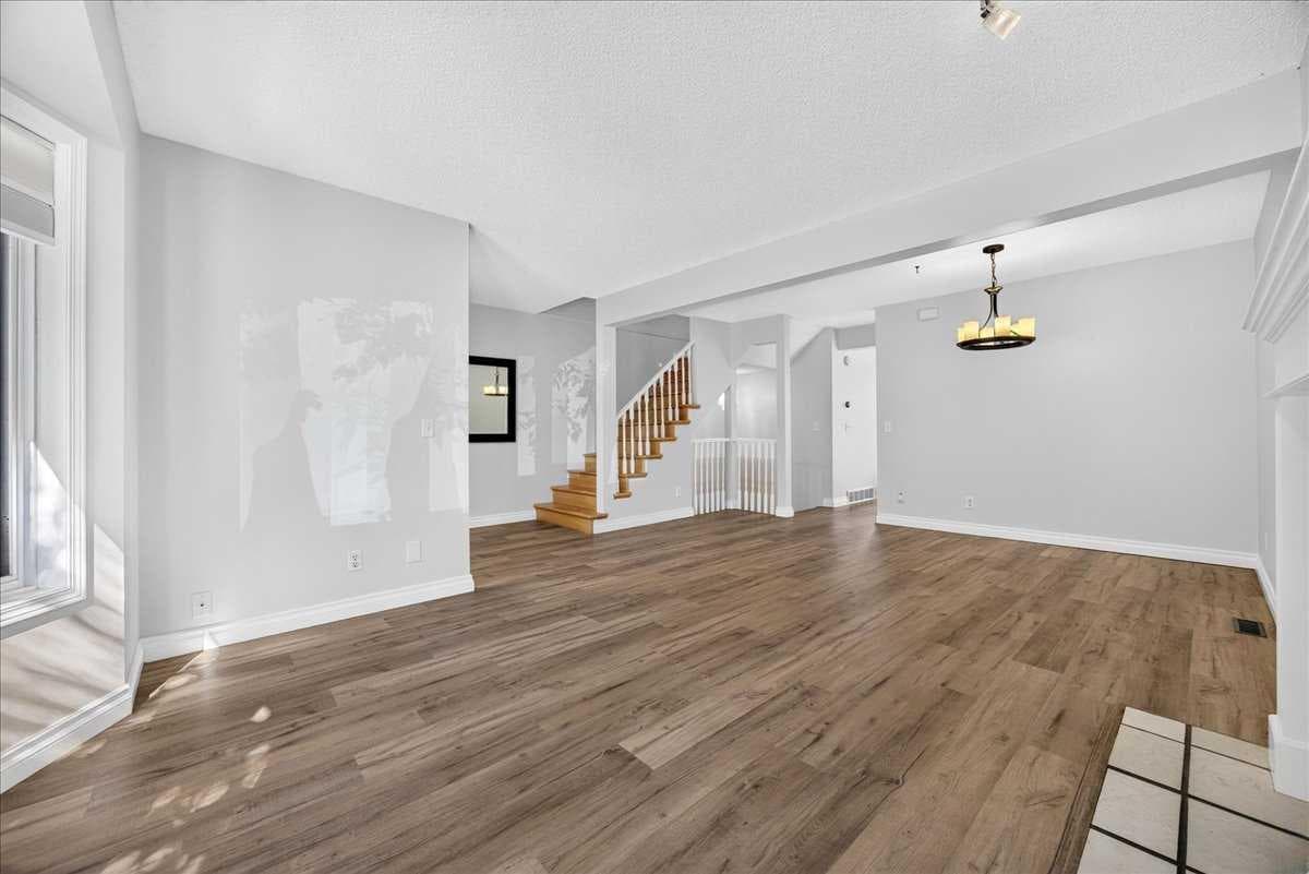32 Patina Park SW