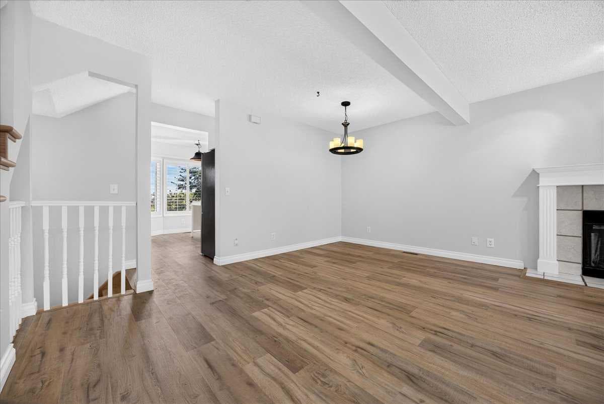 32 Patina Park SW