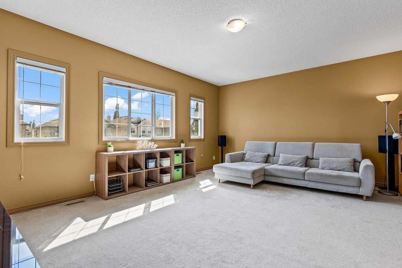149 Everwoods Close SW