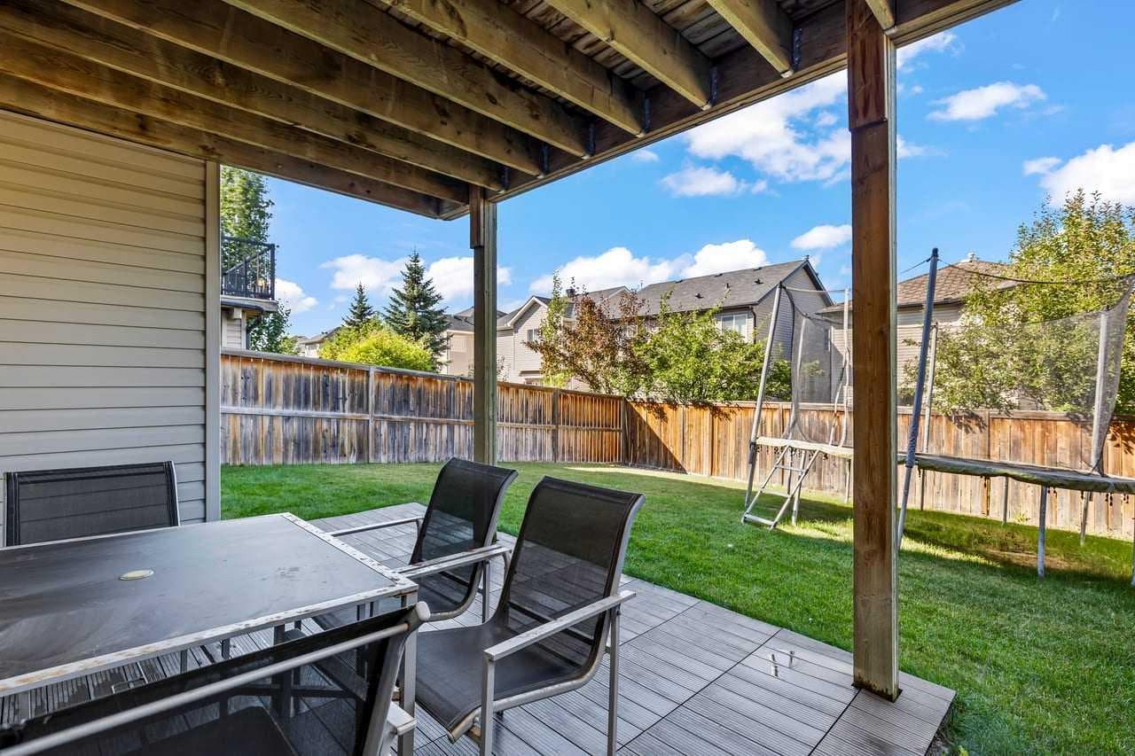 149 Everwoods Close SW