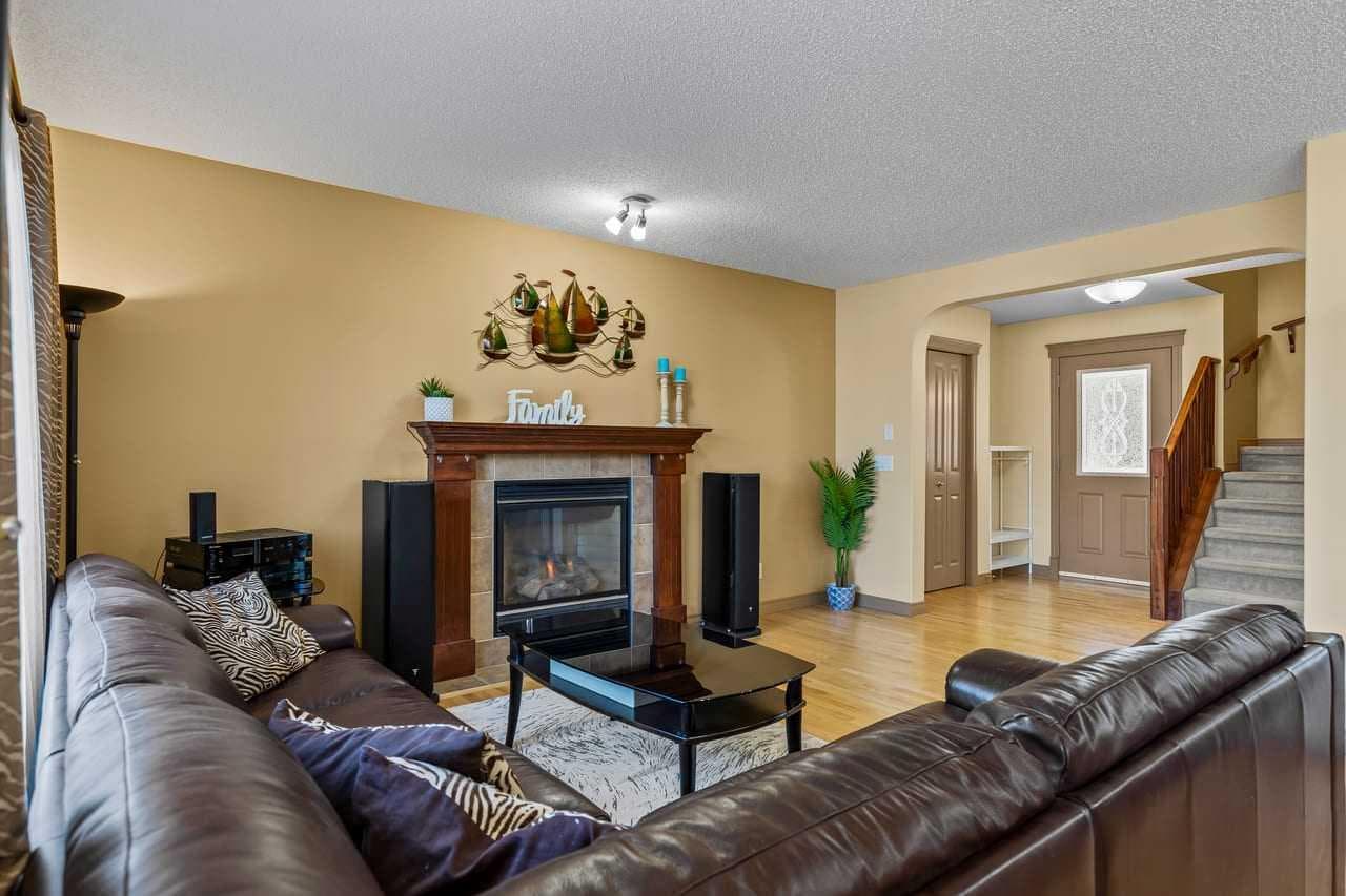 149 Everwoods Close SW