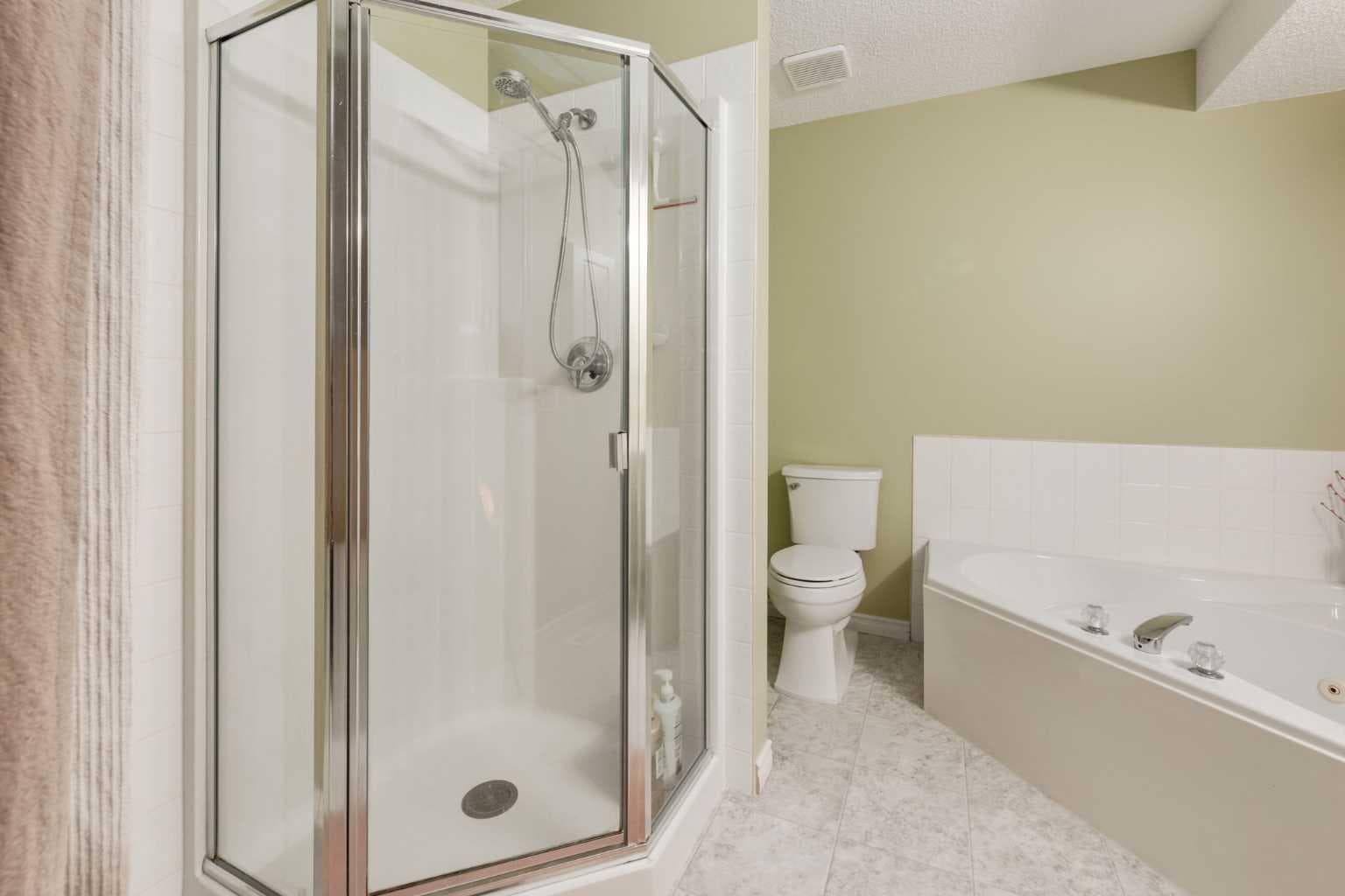 151 Arbour Butte Road NW