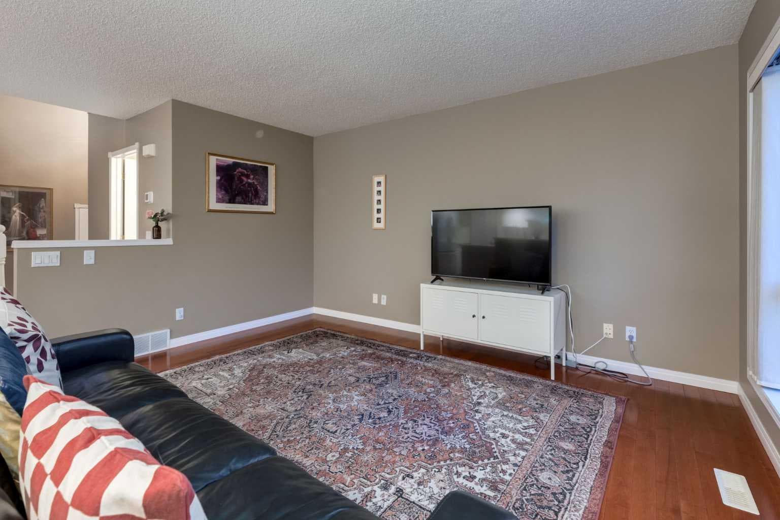 151 Arbour Butte Road NW