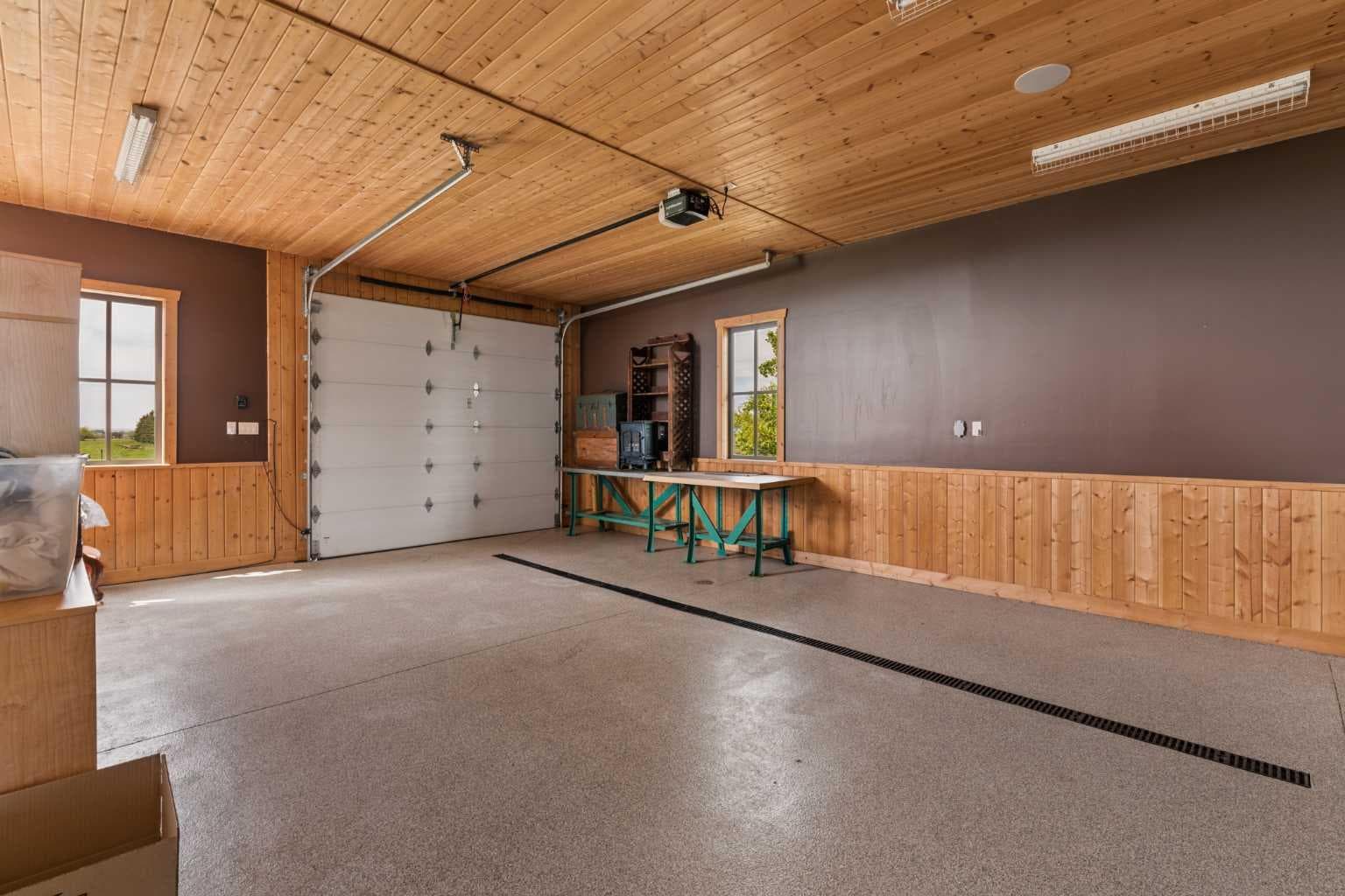 261074 Township Road 262  