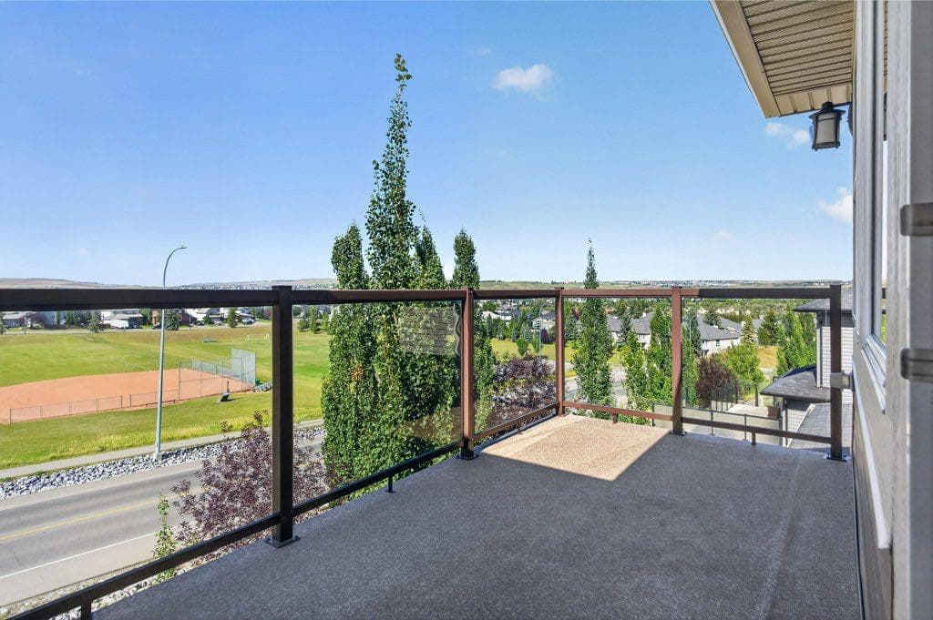 277 Jumping Pound Terrace 