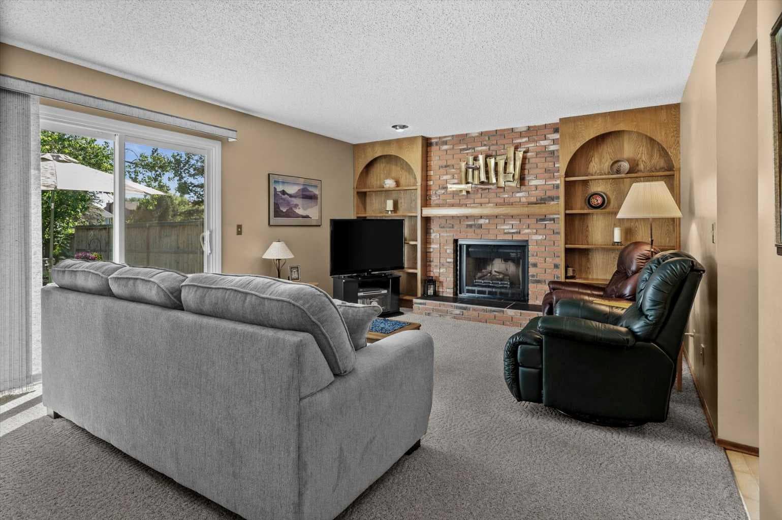 8 Deerbow Circle SE
