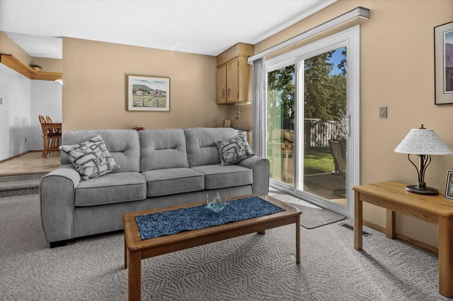 8 Deerbow Circle SE