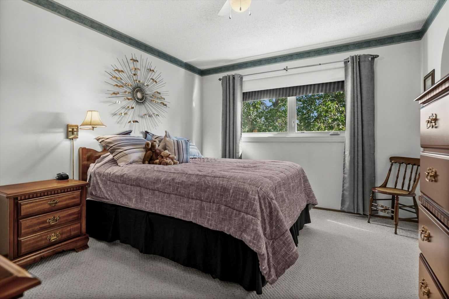 8 Deerbow Circle SE