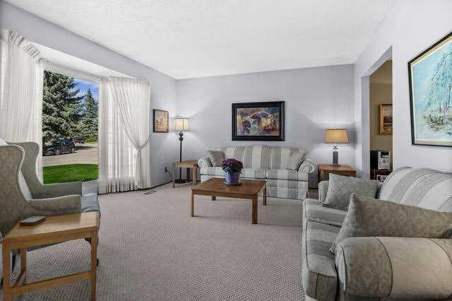 8 Deerbow Circle SE
