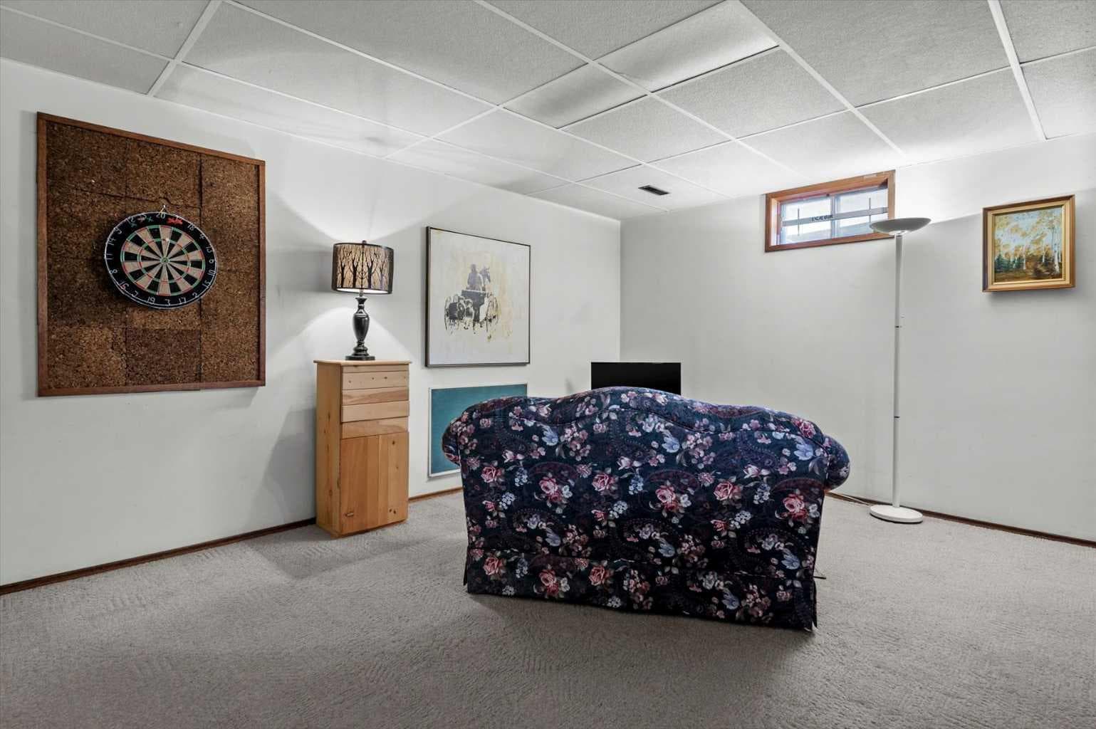 8 Deerbow Circle SE