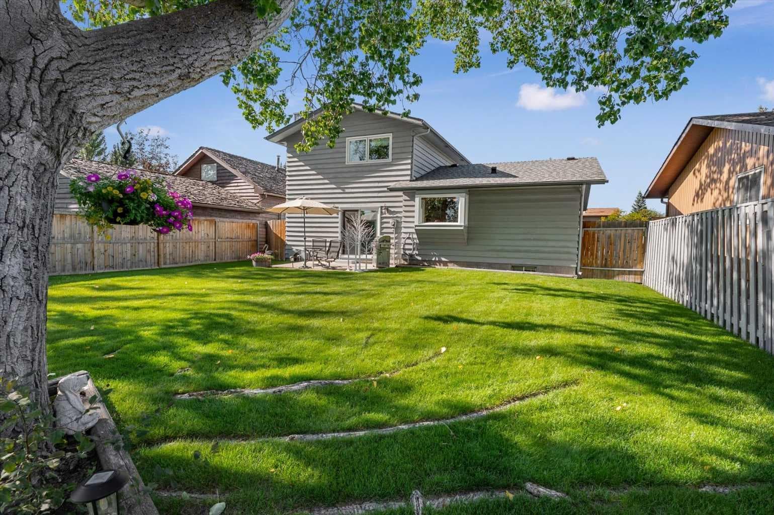 8 Deerbow Circle SE