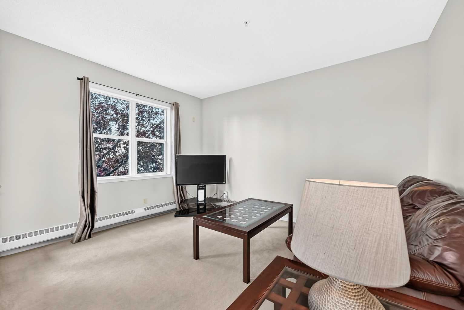 204, 37 Prestwick Drive SE