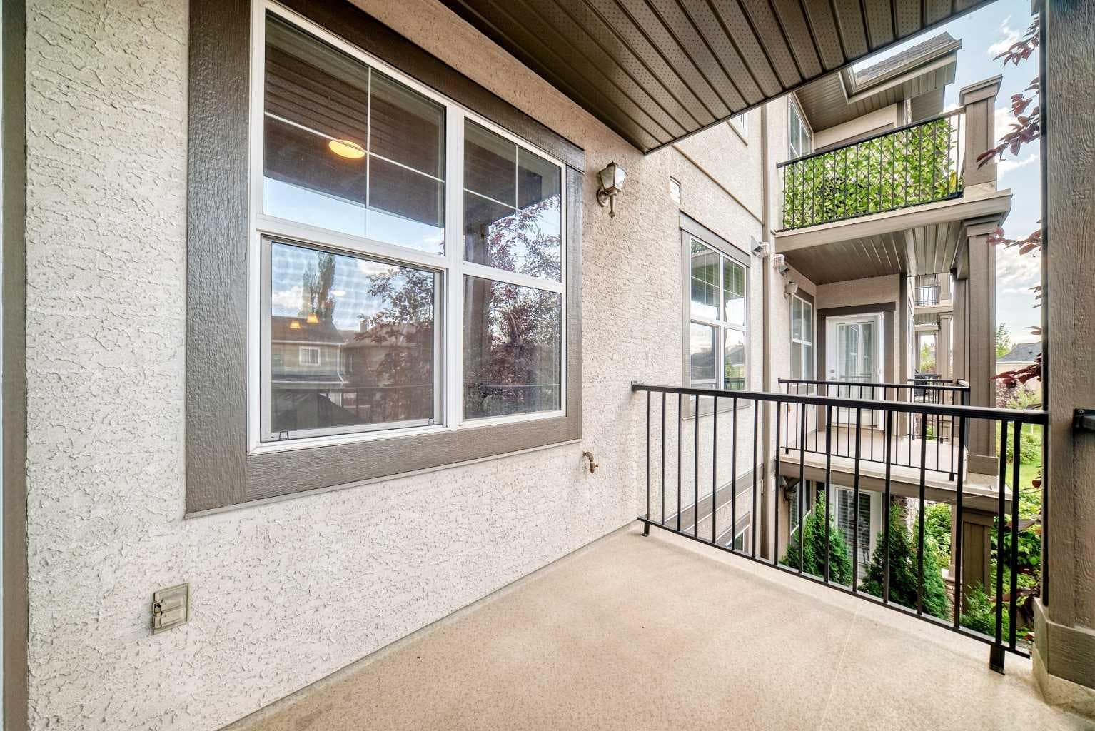 204, 37 Prestwick Drive SE