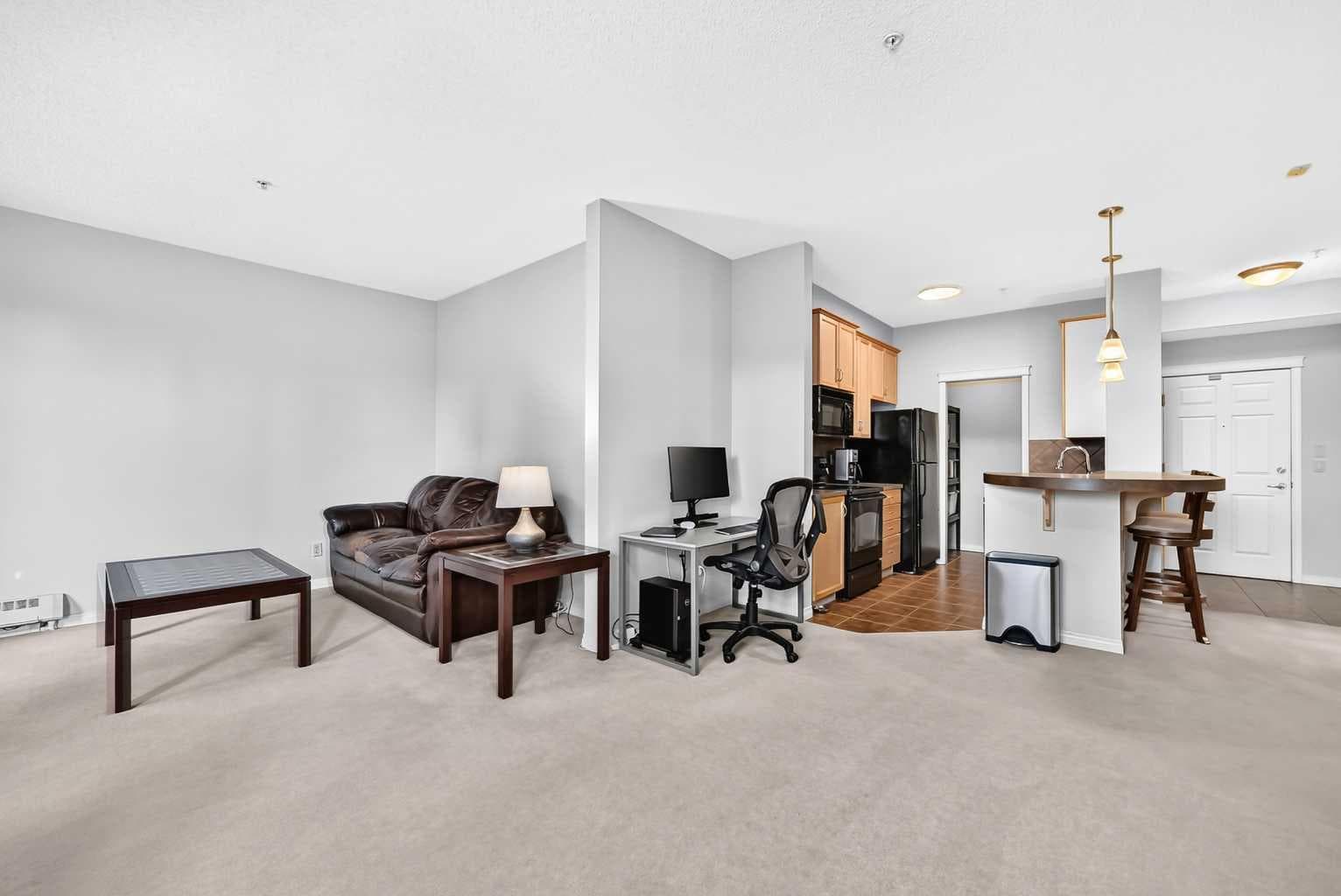 204, 37 Prestwick Drive SE