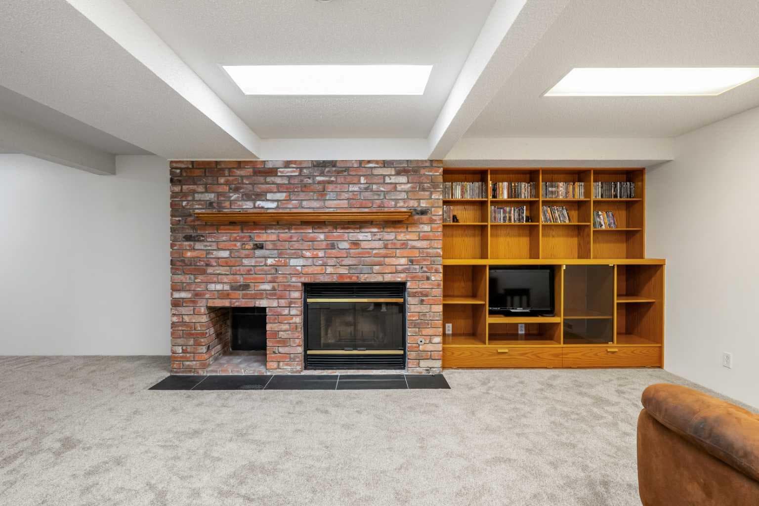 1307 Lake Ontario Drive SE