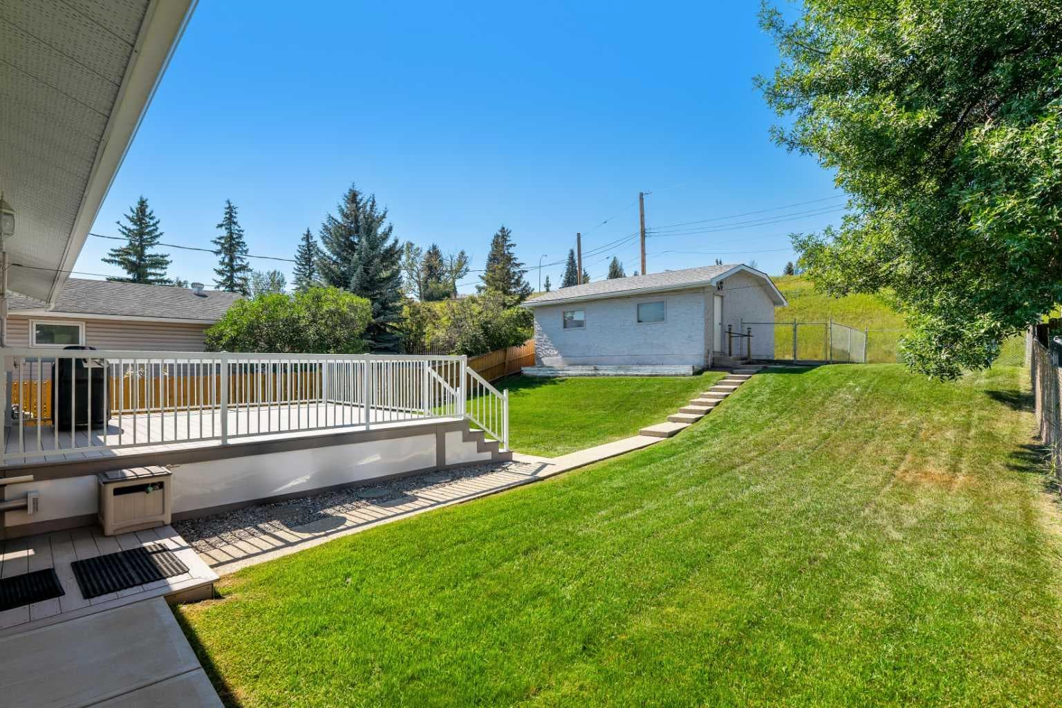 1307 Lake Ontario Drive SE