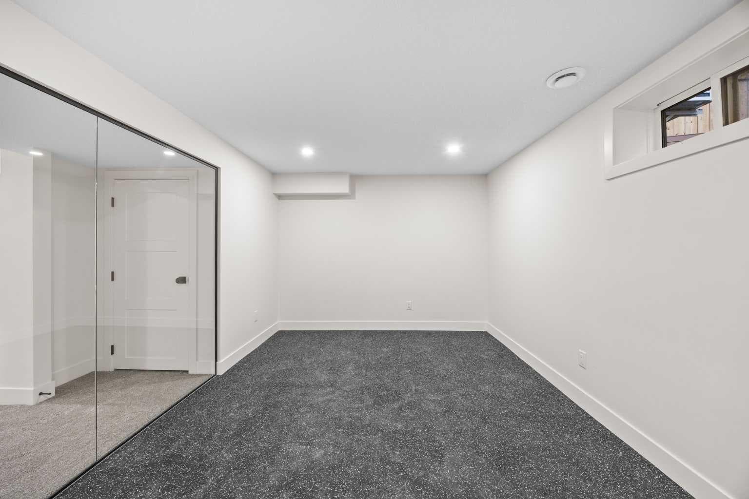 44 Canterbury Drive SW