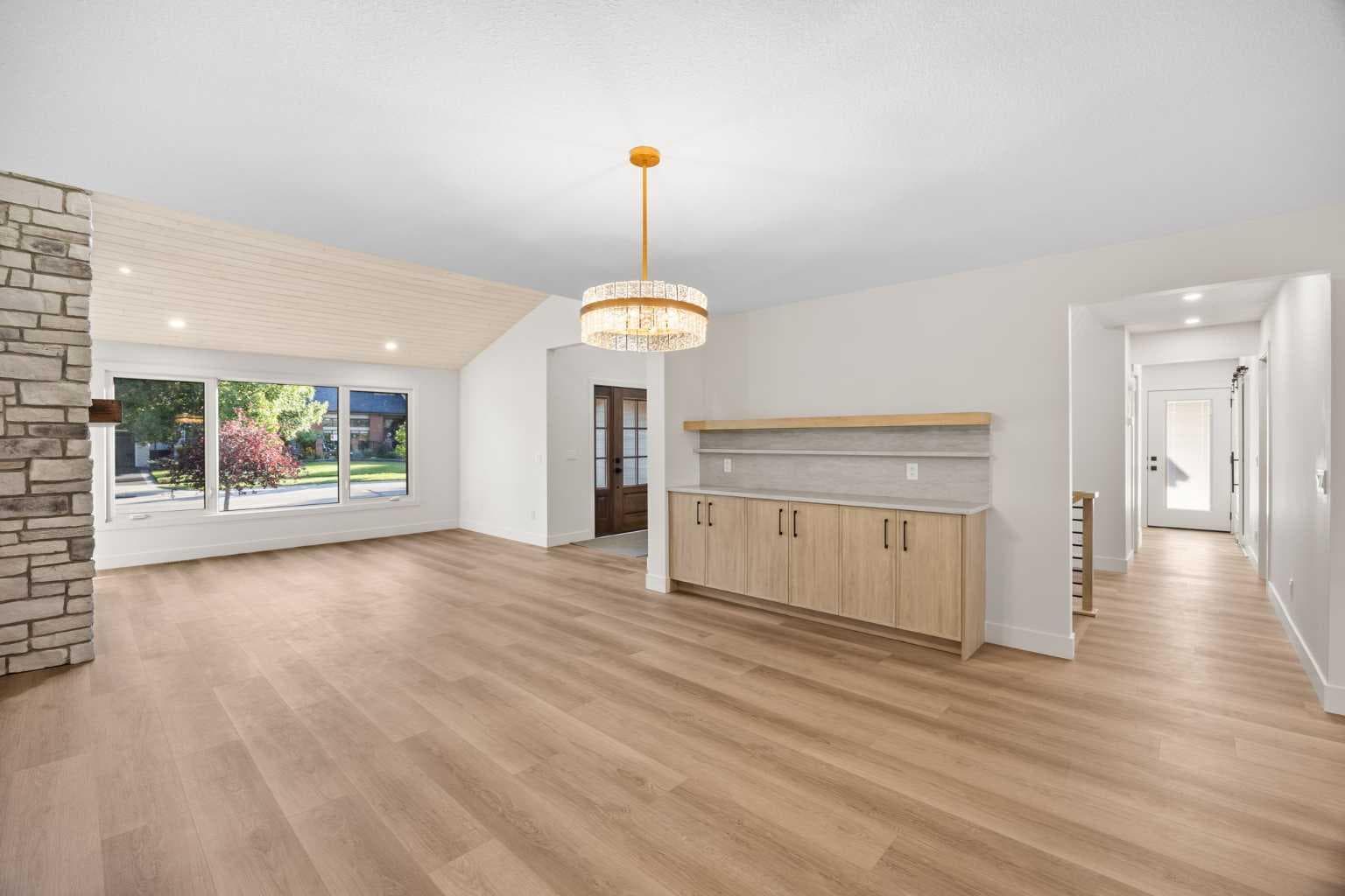 44 Canterbury Drive SW