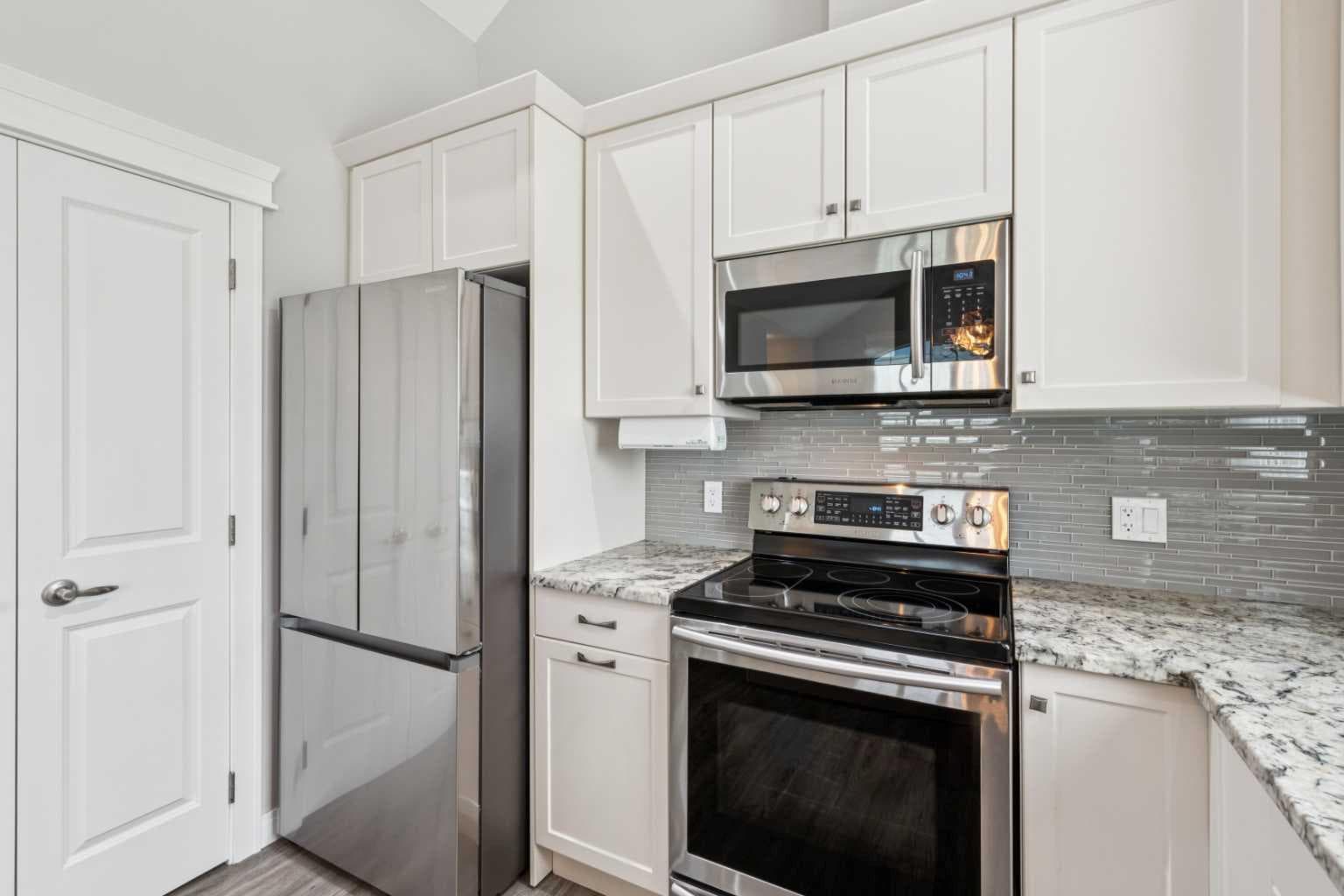 2, 20 River Heights View 