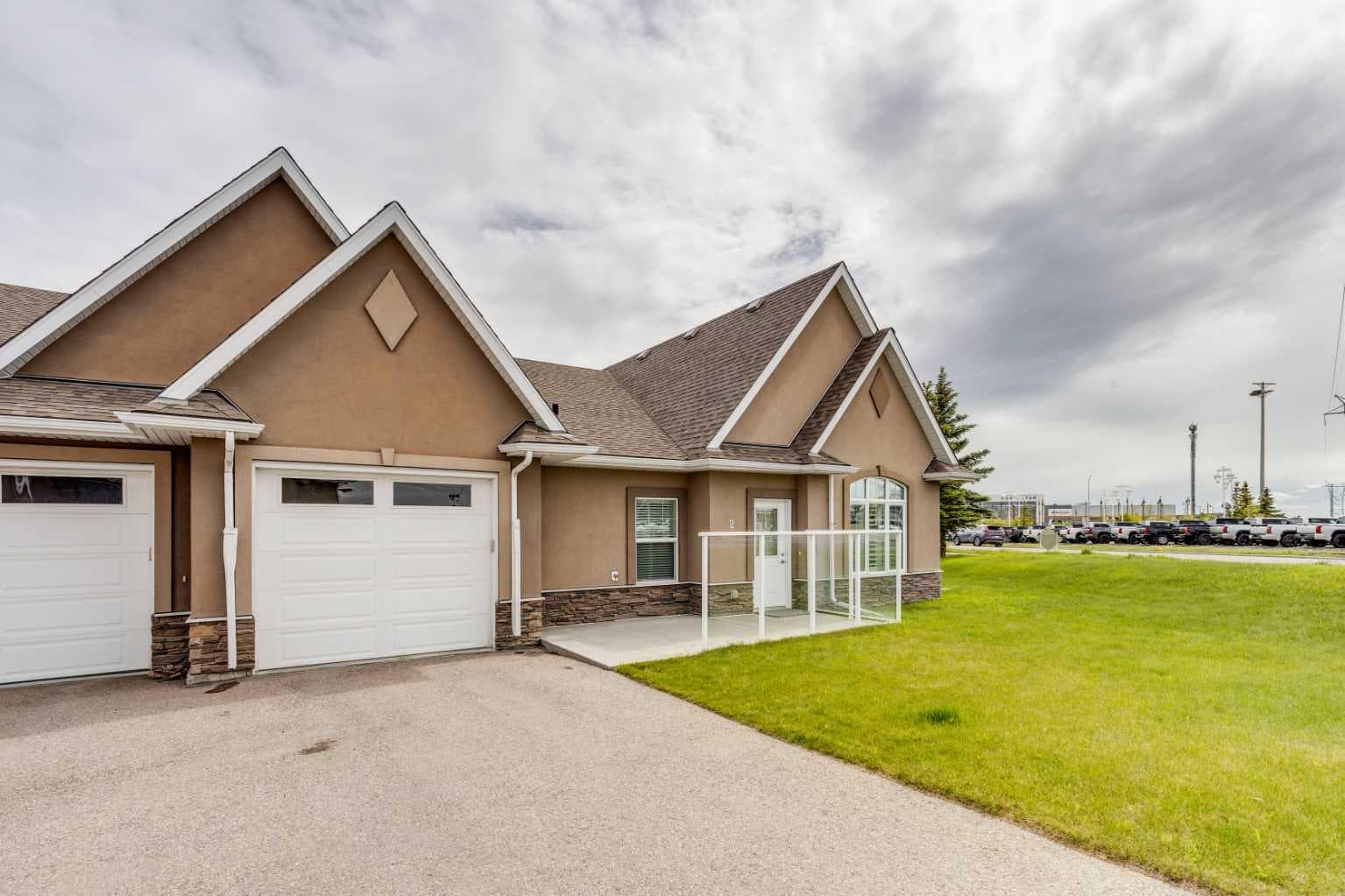 2, 20 River Heights View 