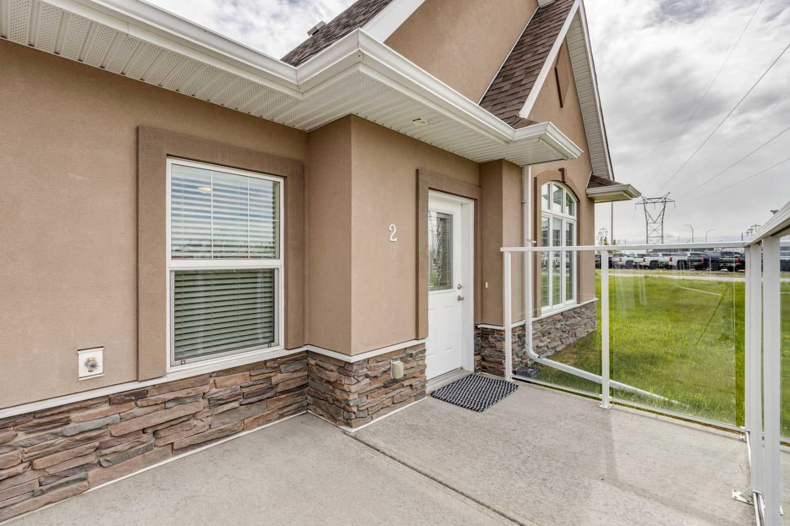 2, 20 River Heights View 