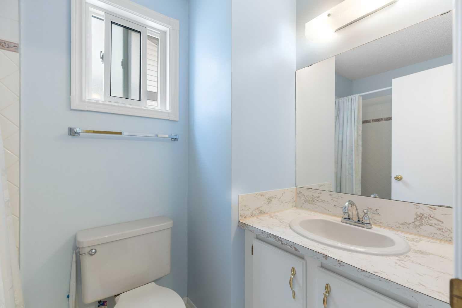 22, 740 Bracewood Drive SW