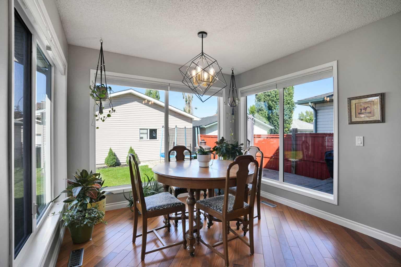 62 Prestwick Landing SE