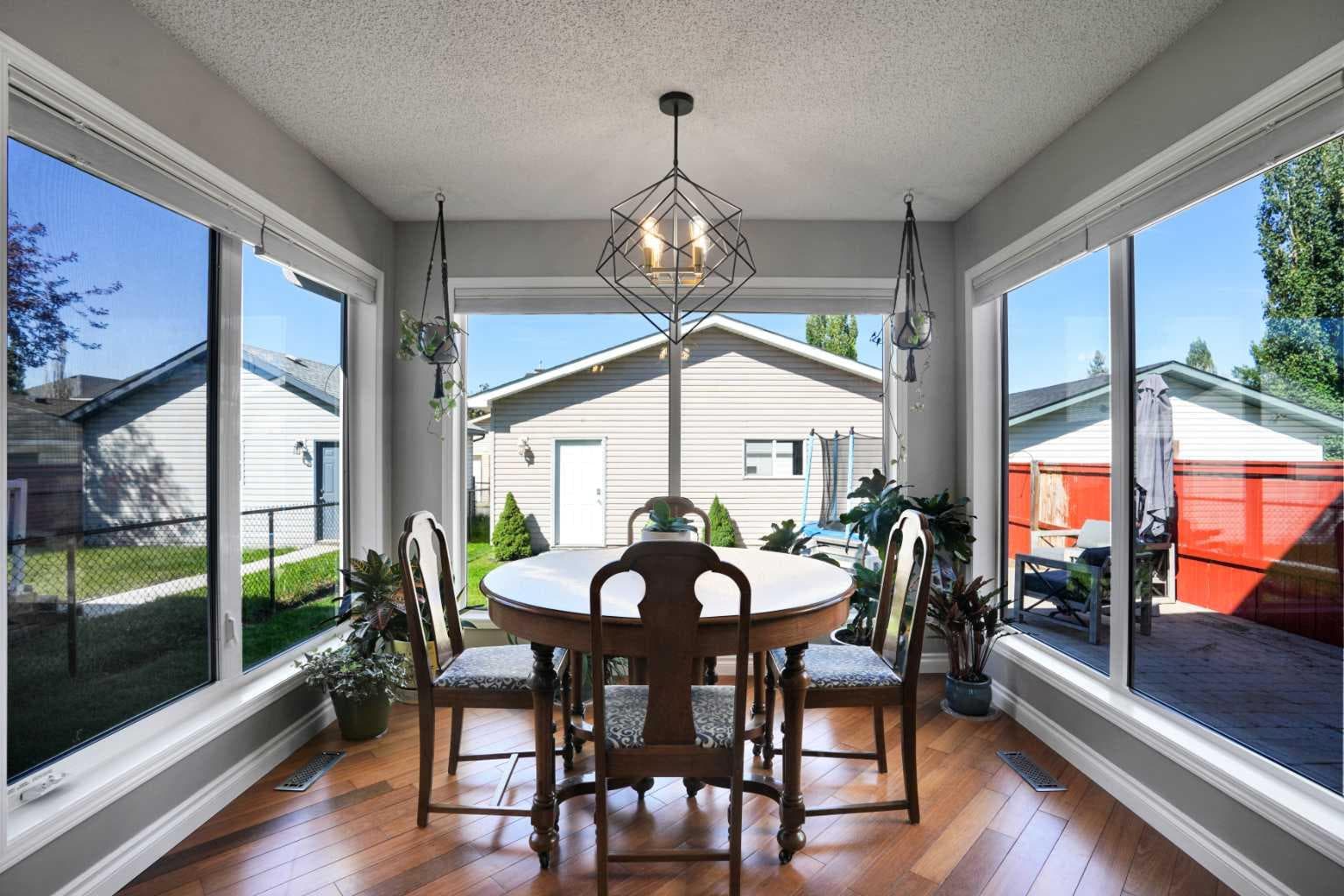 62 Prestwick Landing SE