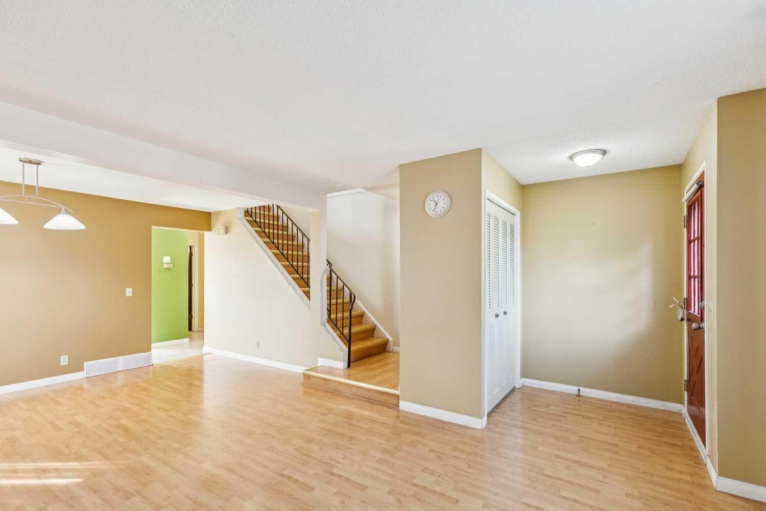 175 Castleridge Drive NE