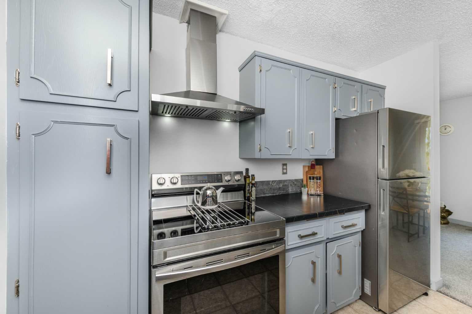 48 Bermuda Court NW