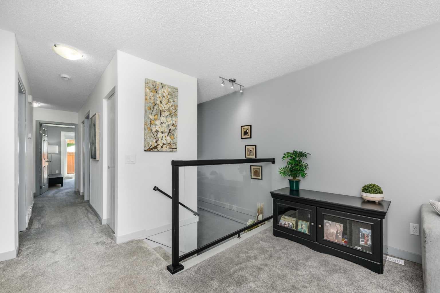 48 Bermuda Court NW