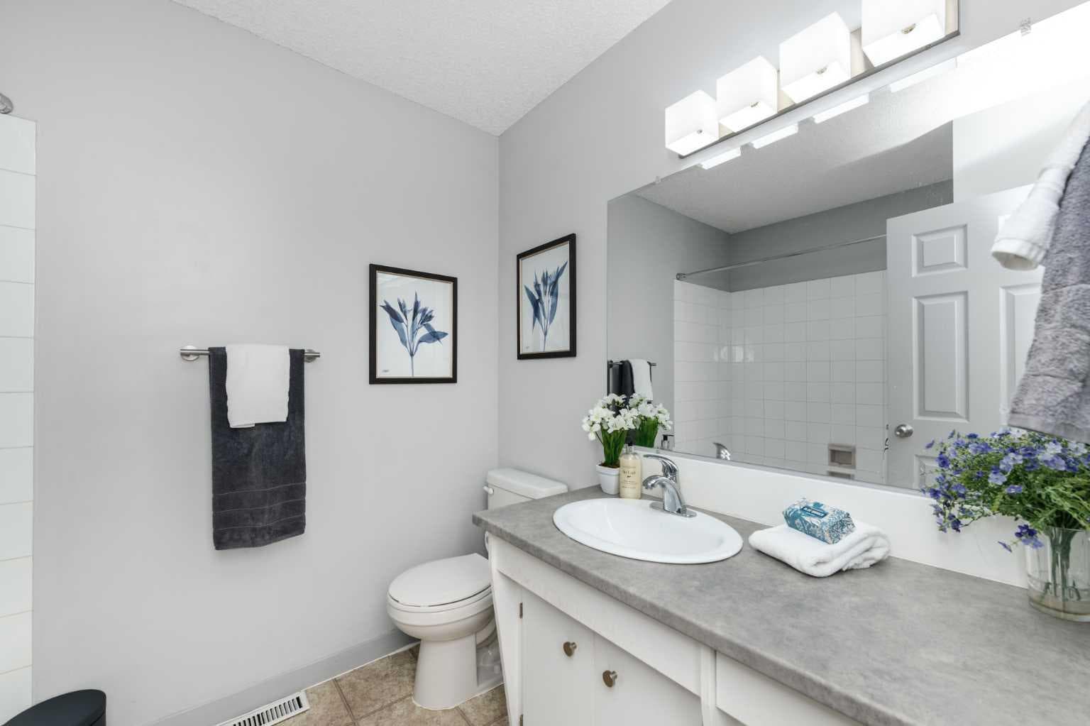 48 Bermuda Court NW