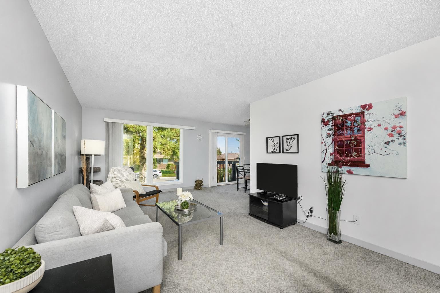 48 Bermuda Court NW