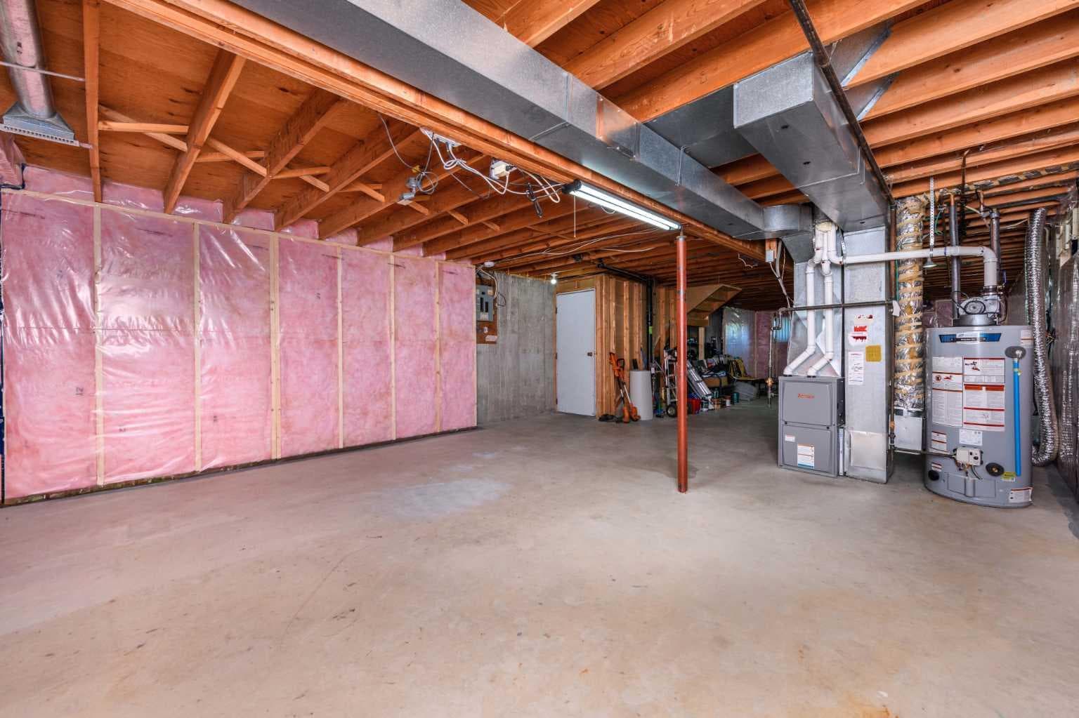 48 Bermuda Court NW