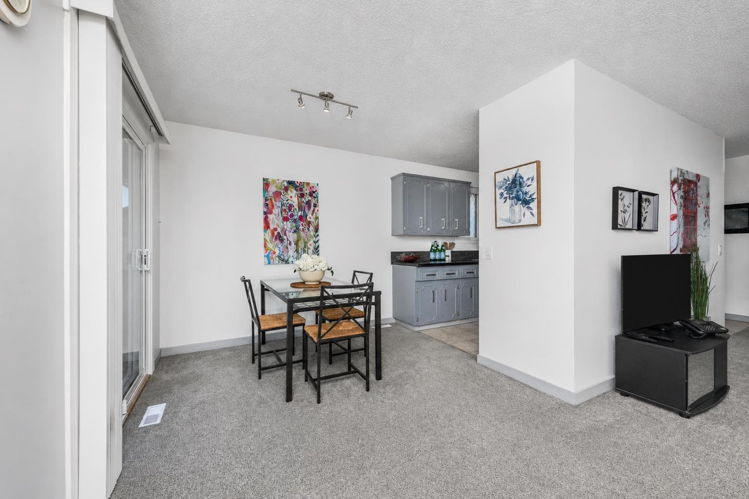 48 Bermuda Court NW