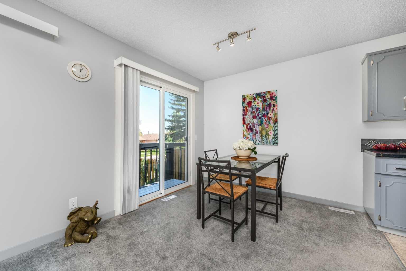 48 Bermuda Court NW